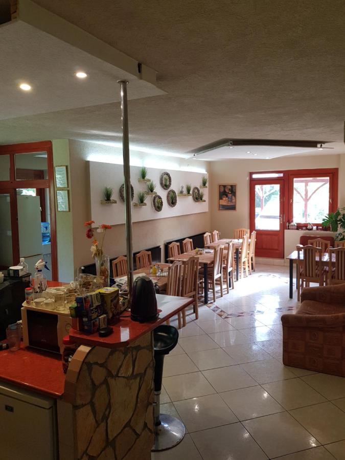 Fortuna Panzio Hotel Orosháza Екстериор снимка