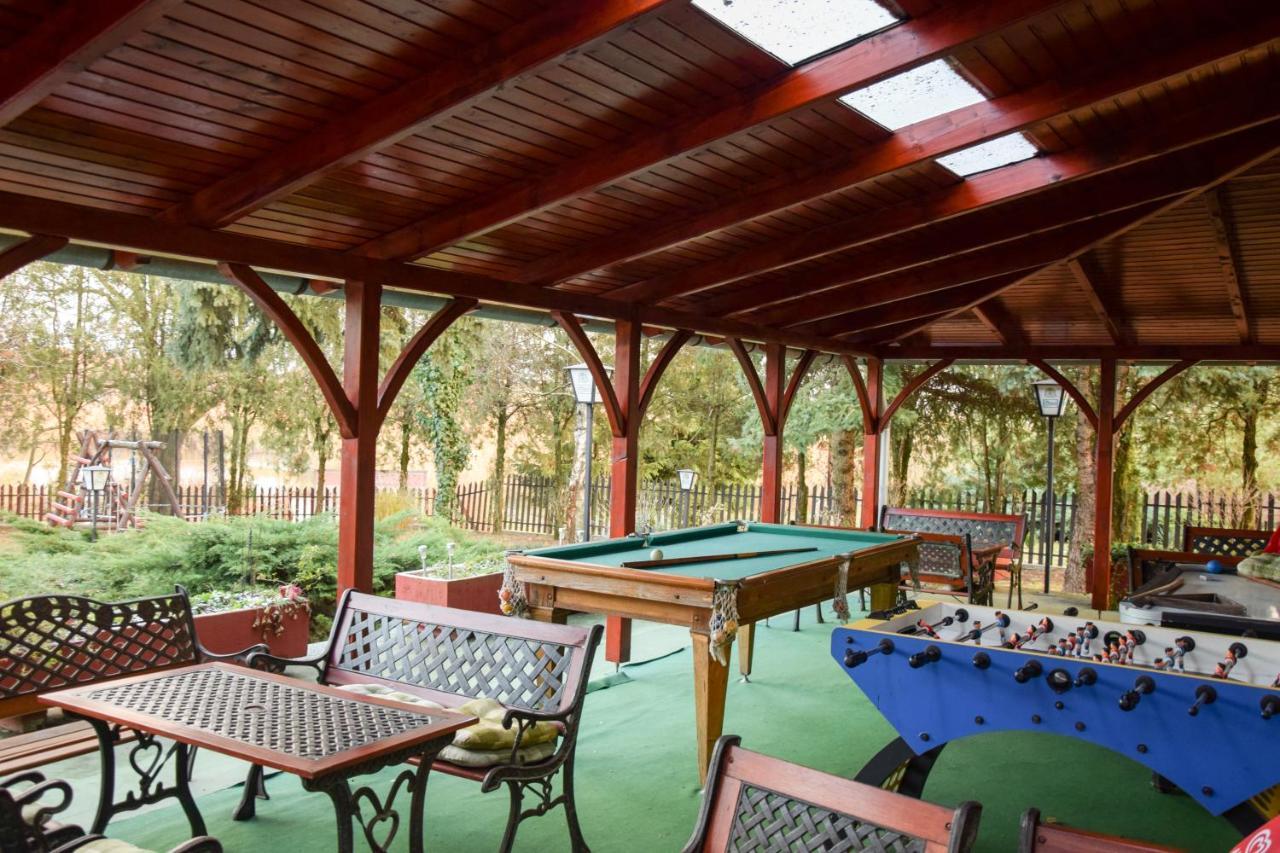 Fortuna Panzio Hotel Orosháza Екстериор снимка
