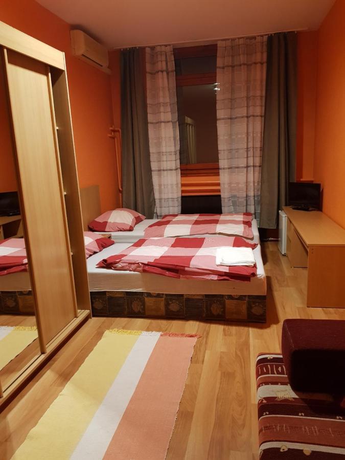 Fortuna Panzio Hotel Orosháza Екстериор снимка